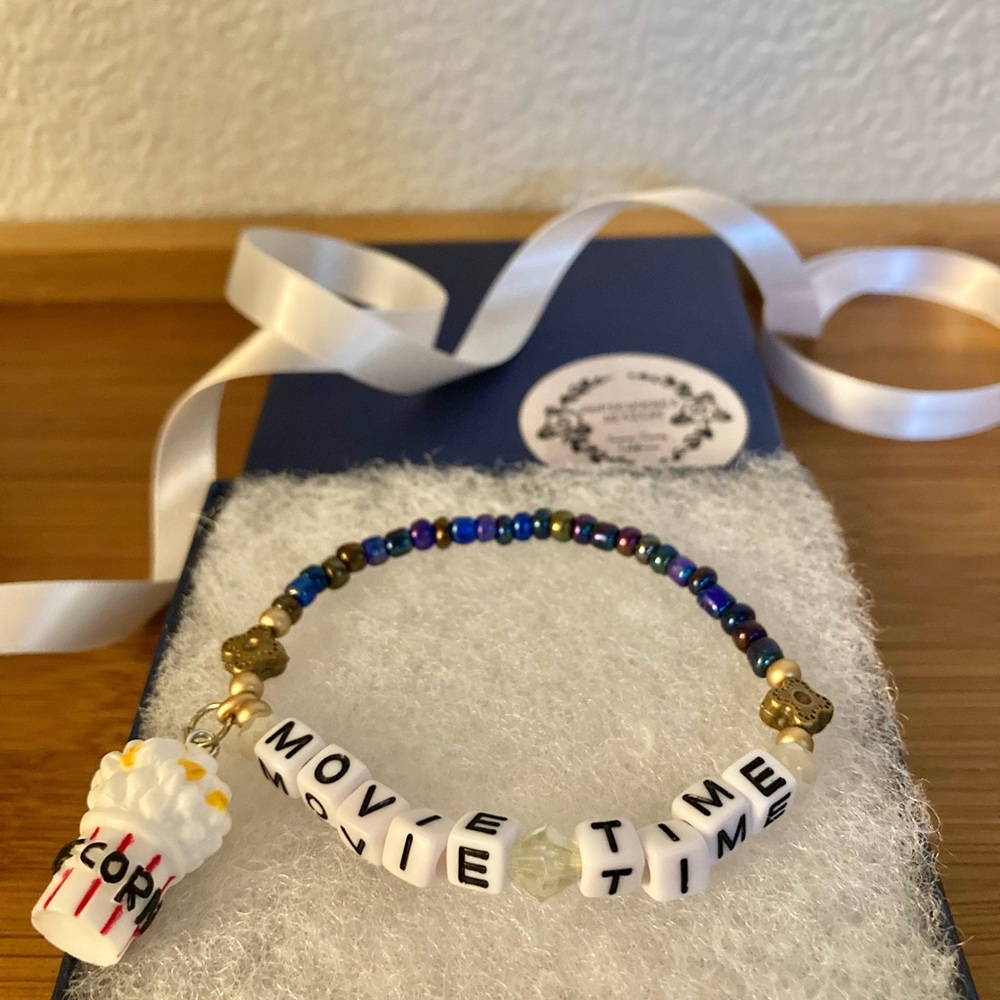 Movie Time 🍿 Friendship Bracelet
